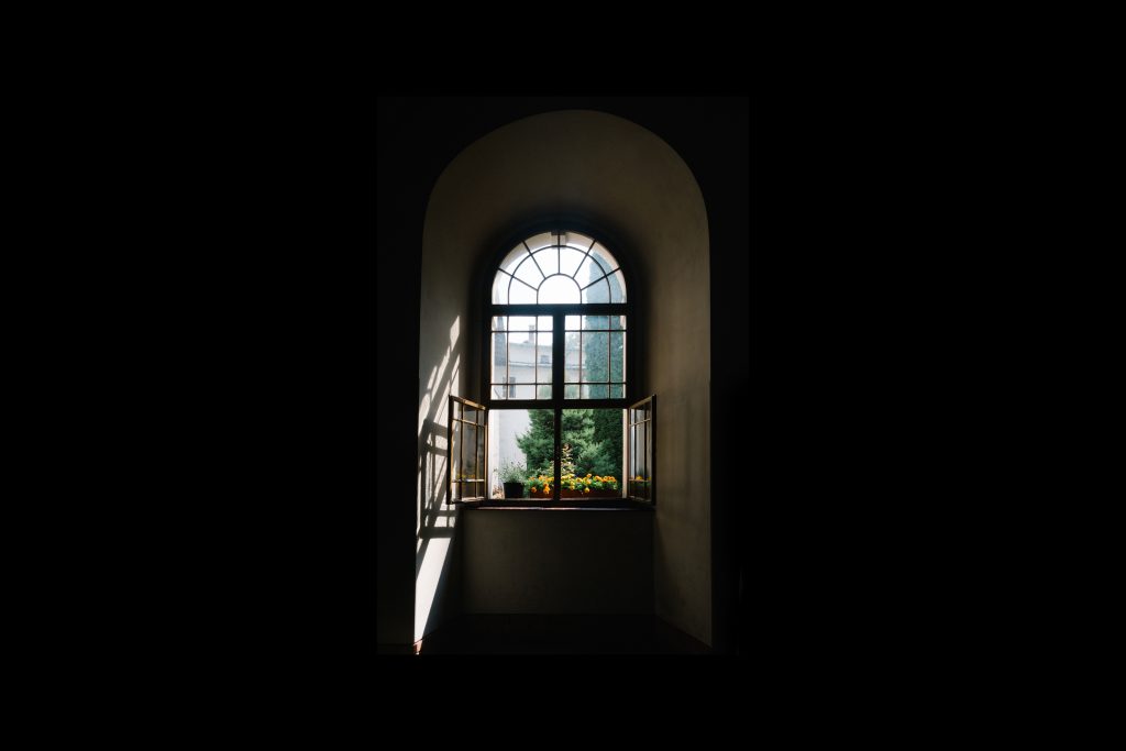 Real estate photography tip #1 - Open up blinds or curtains for natural lighting