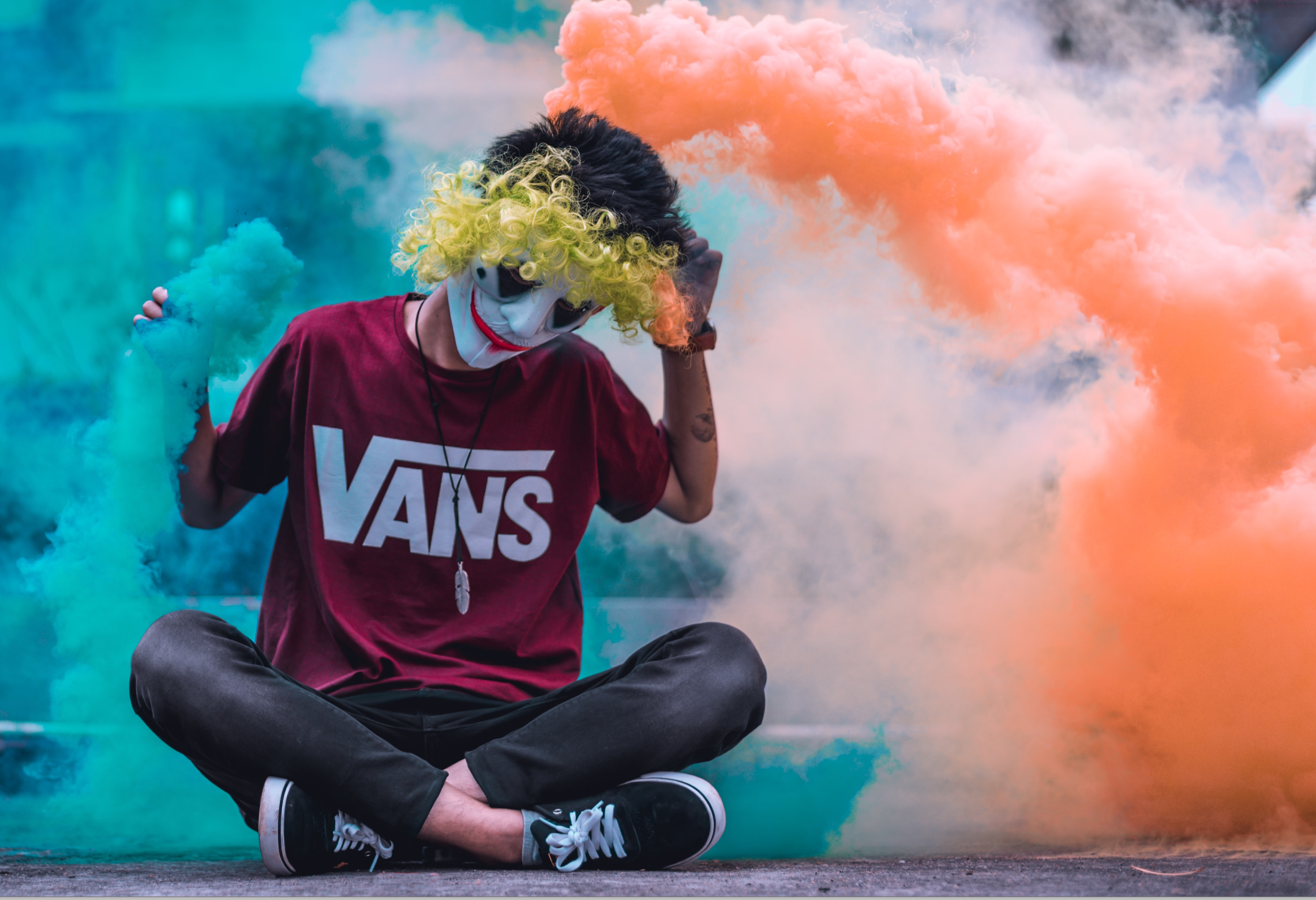 A Complete Guide To Smoke Bomb Photography 2021